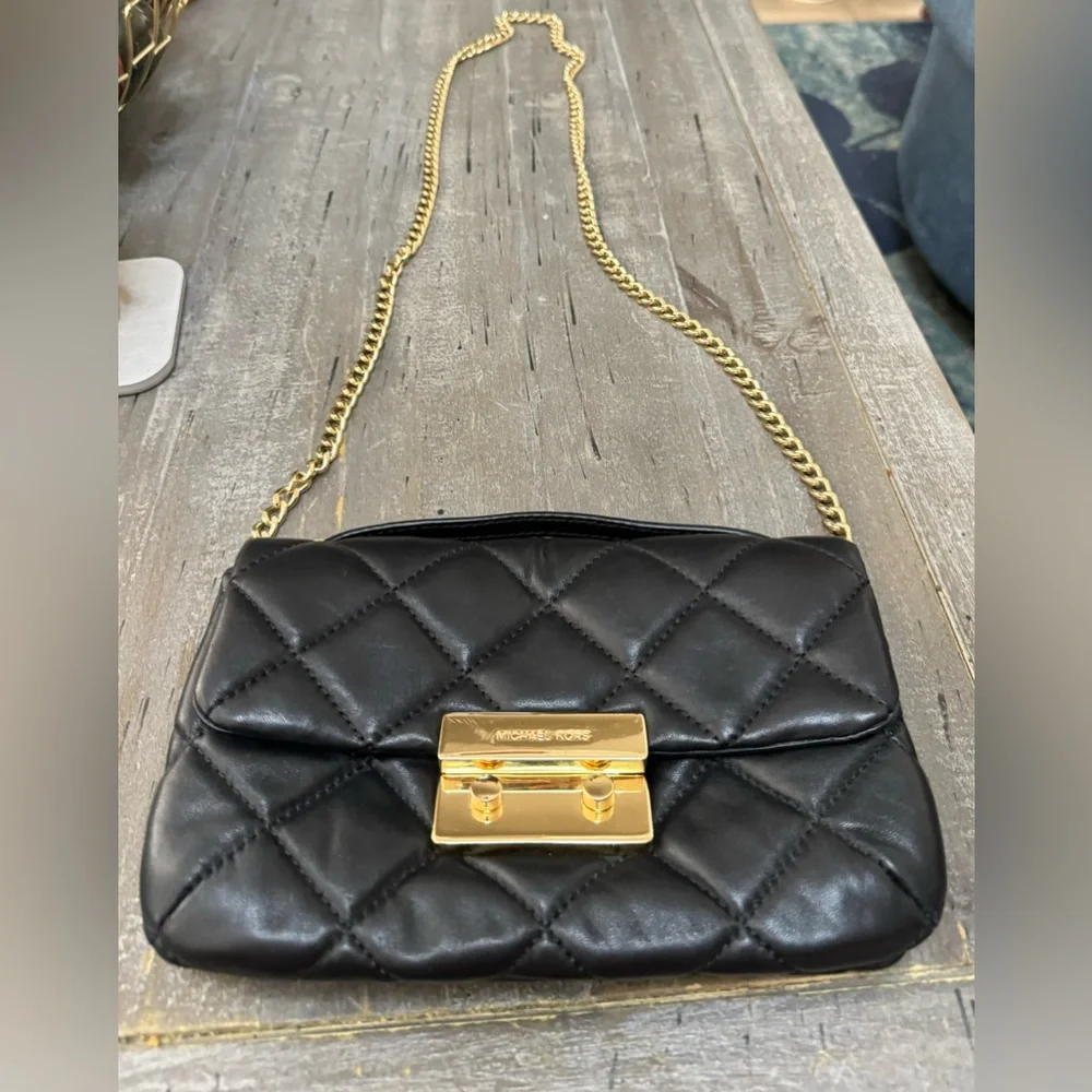 MICHAEL Michael Kors Black Quilted Shoulder Bag with Gold Chain - Picture 12 of 14